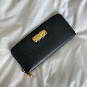Marc Jacobs long wallet